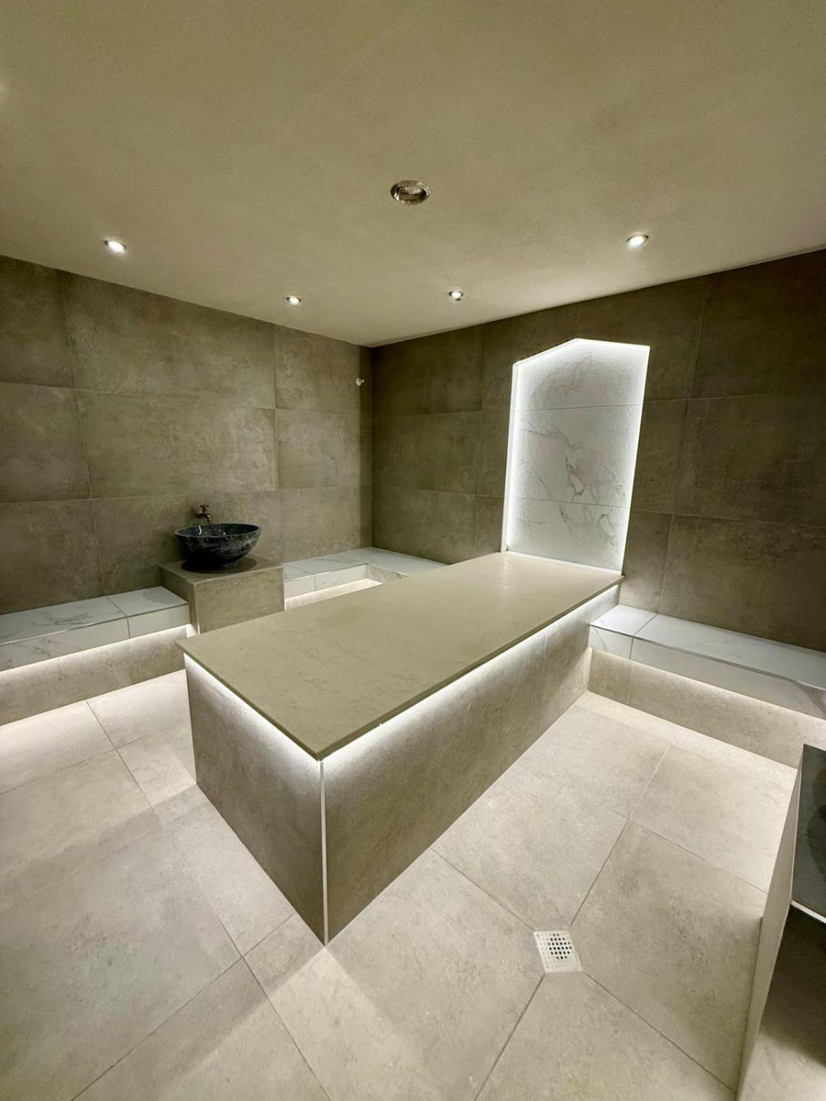 Alfaresort Thermal Chiflika Готель Чифлик